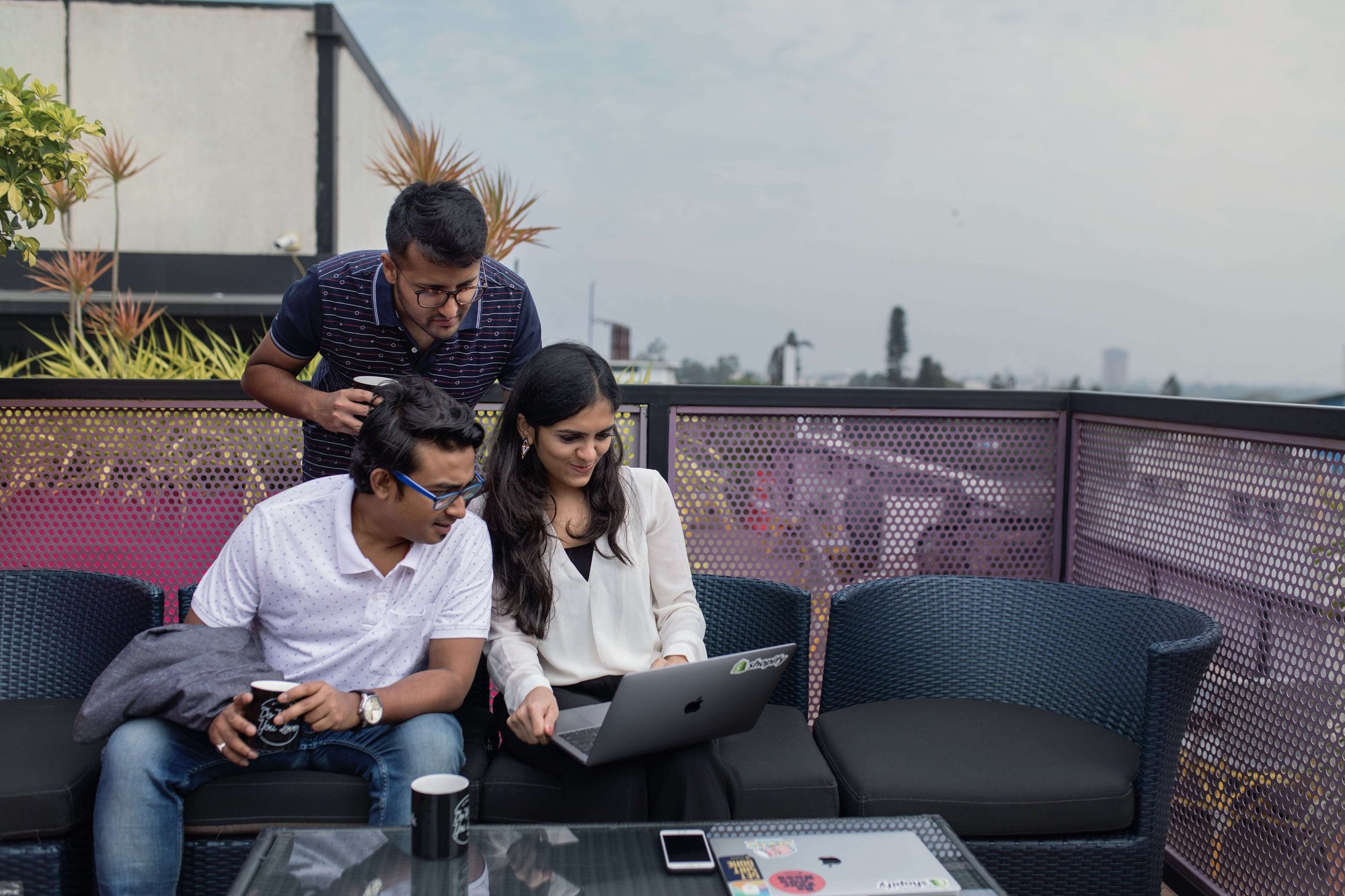 modern-office-meeting-on-rooftop-patio